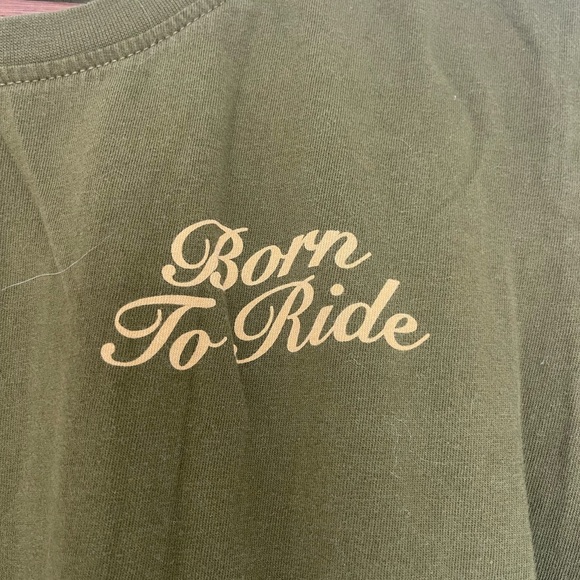 Green Short Sleeve Tee with Vintage Graphic - Picture 4 of 6